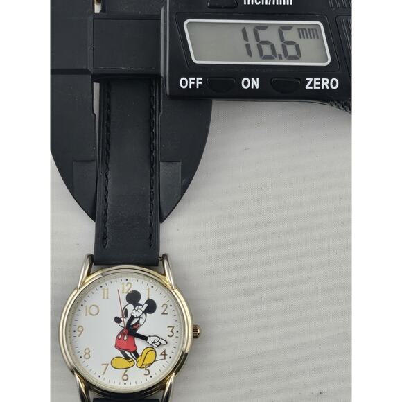 Rare Mens Mickey Mouse Disney EWatch Factory Quartz Watch New Battery Runs - Picture 8 of 9